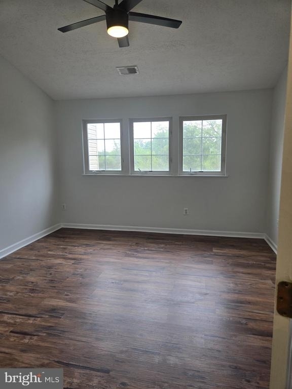 6632 Granville Court - Photo 15