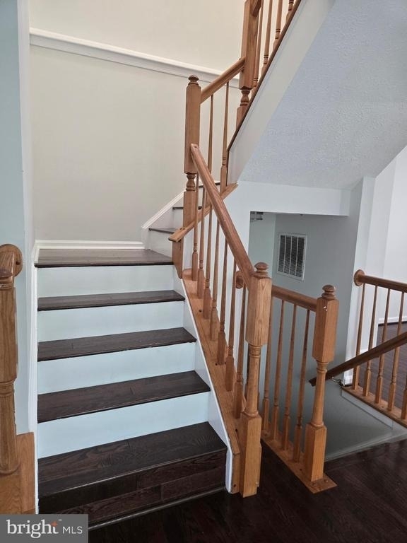6632 Granville Court - Photo 27