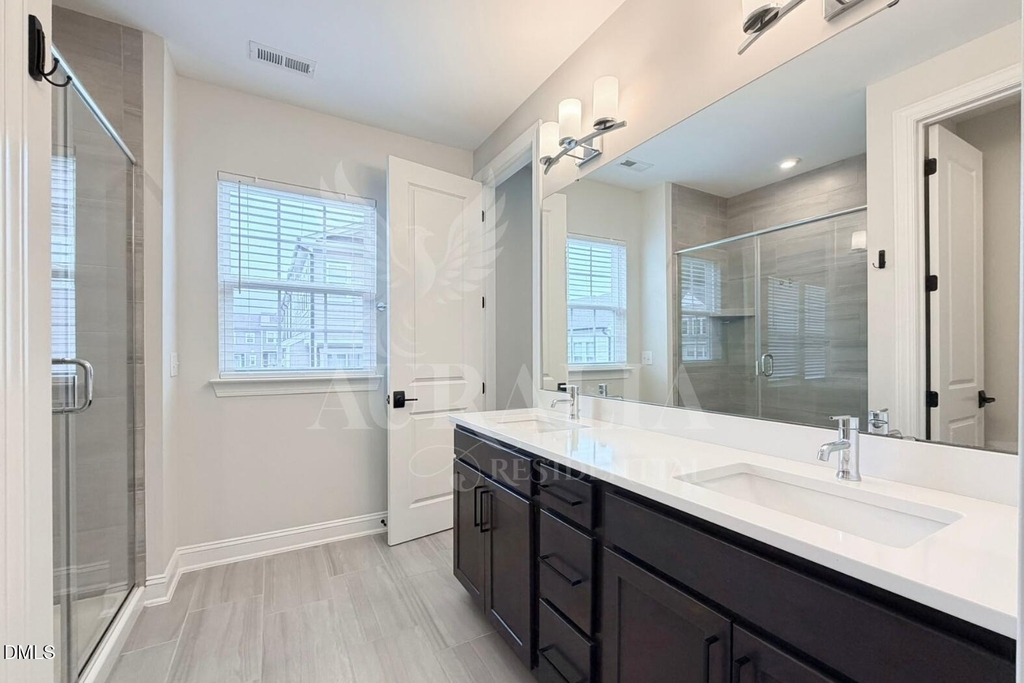 829 Amley Place - Photo 32