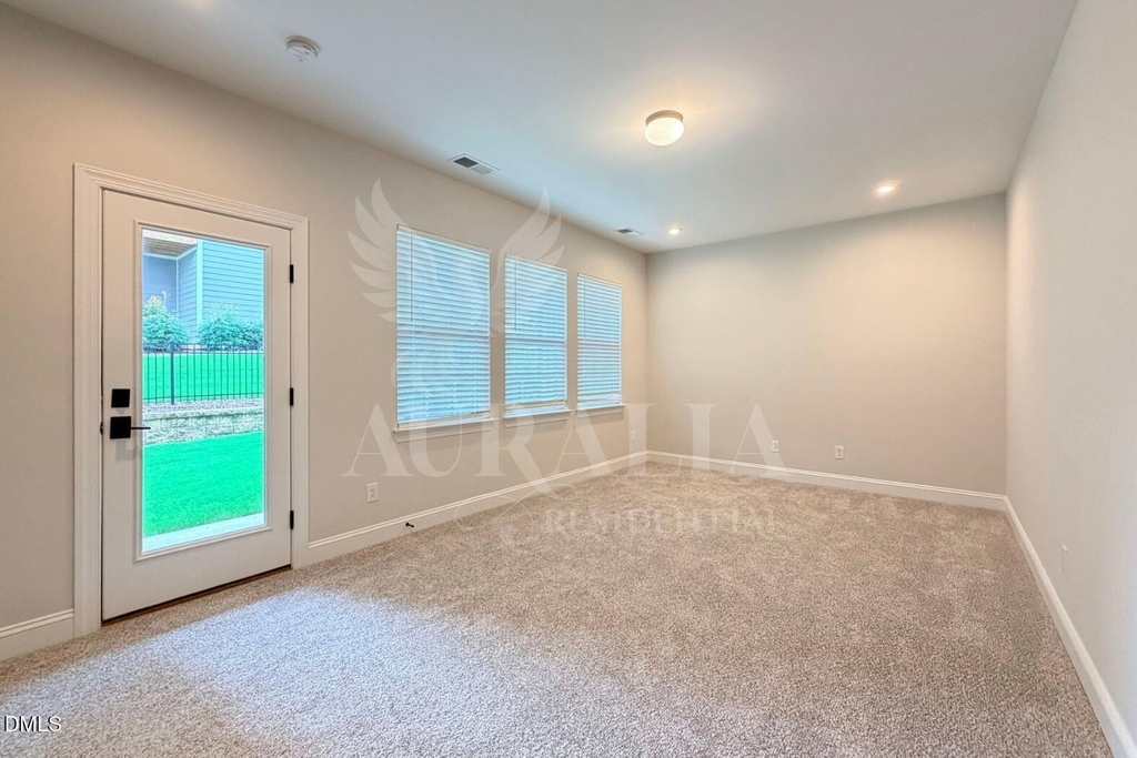 829 Amley Place - Photo 38