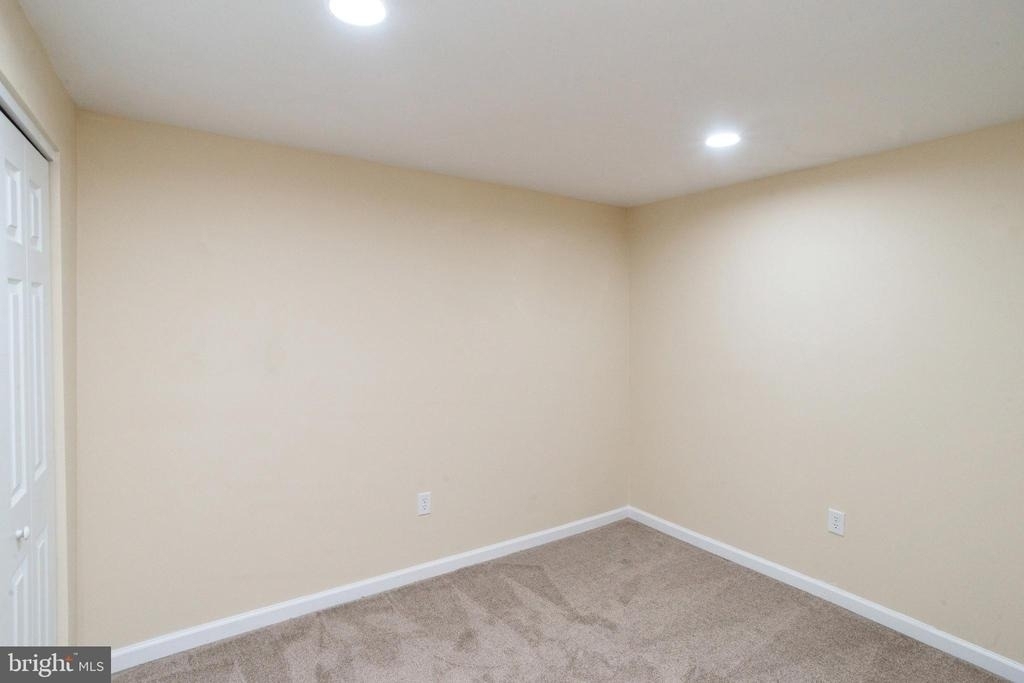 9962 Morristown Place - Photo 8