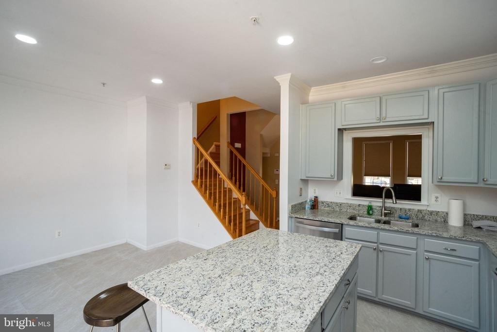 9962 Morristown Place - Photo 3