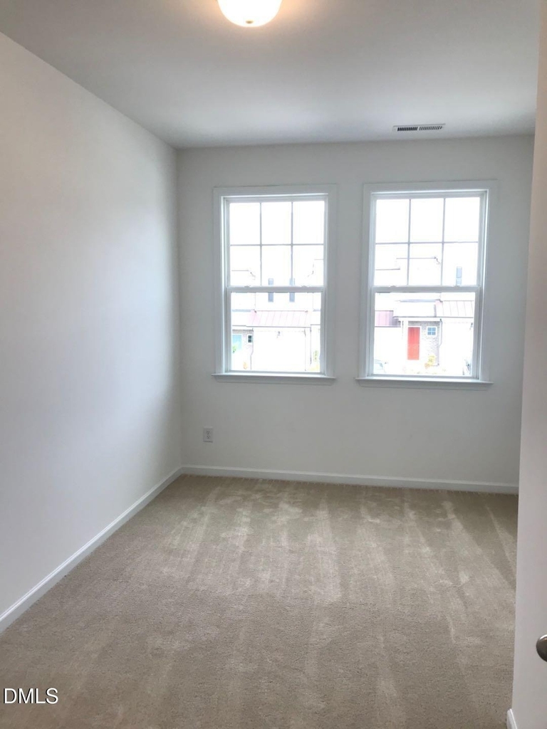 1007 Beyer Place - Photo 23