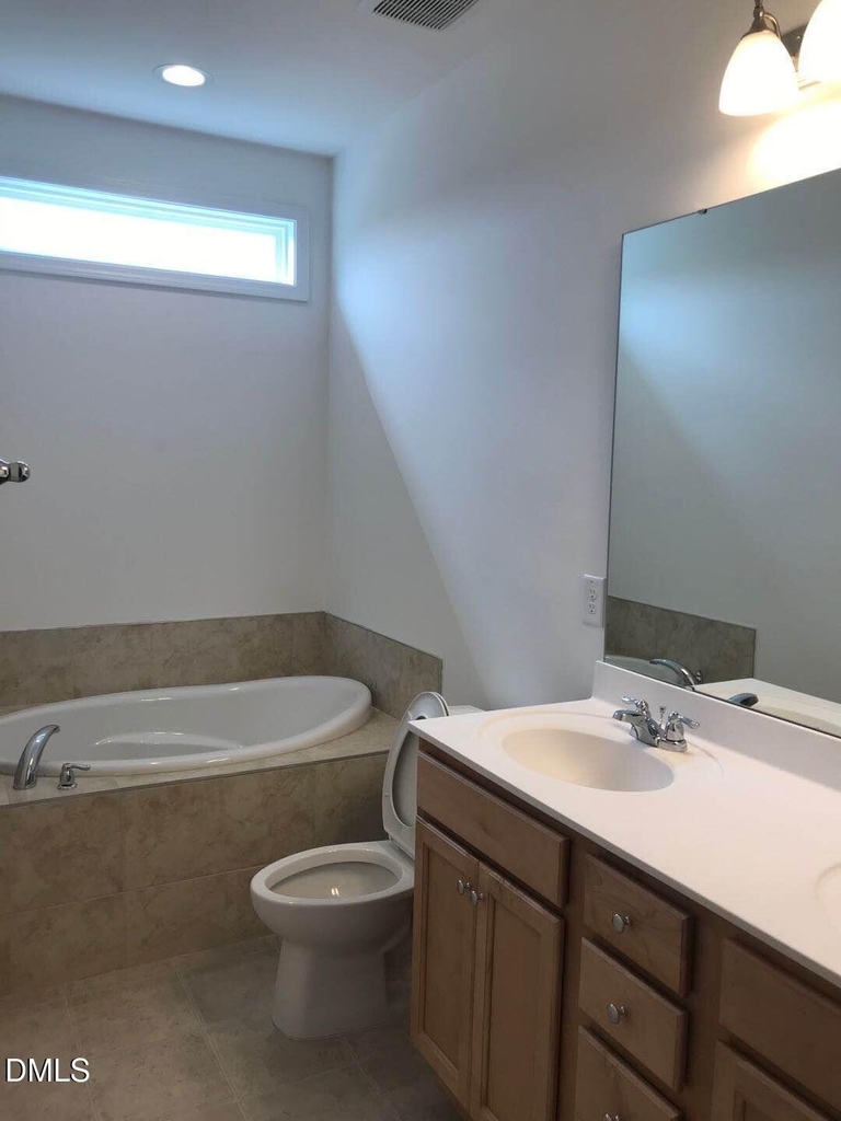 1007 Beyer Place - Photo 17