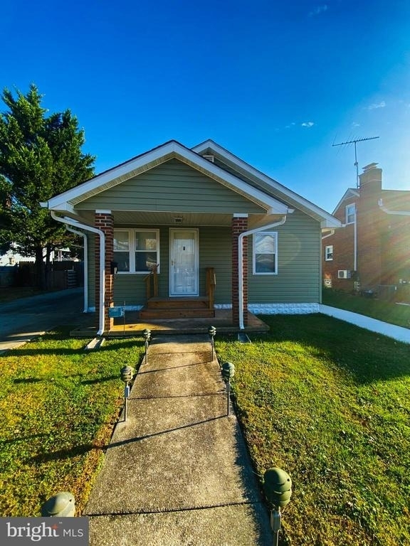 619 Franklin Avenue - Photo 0