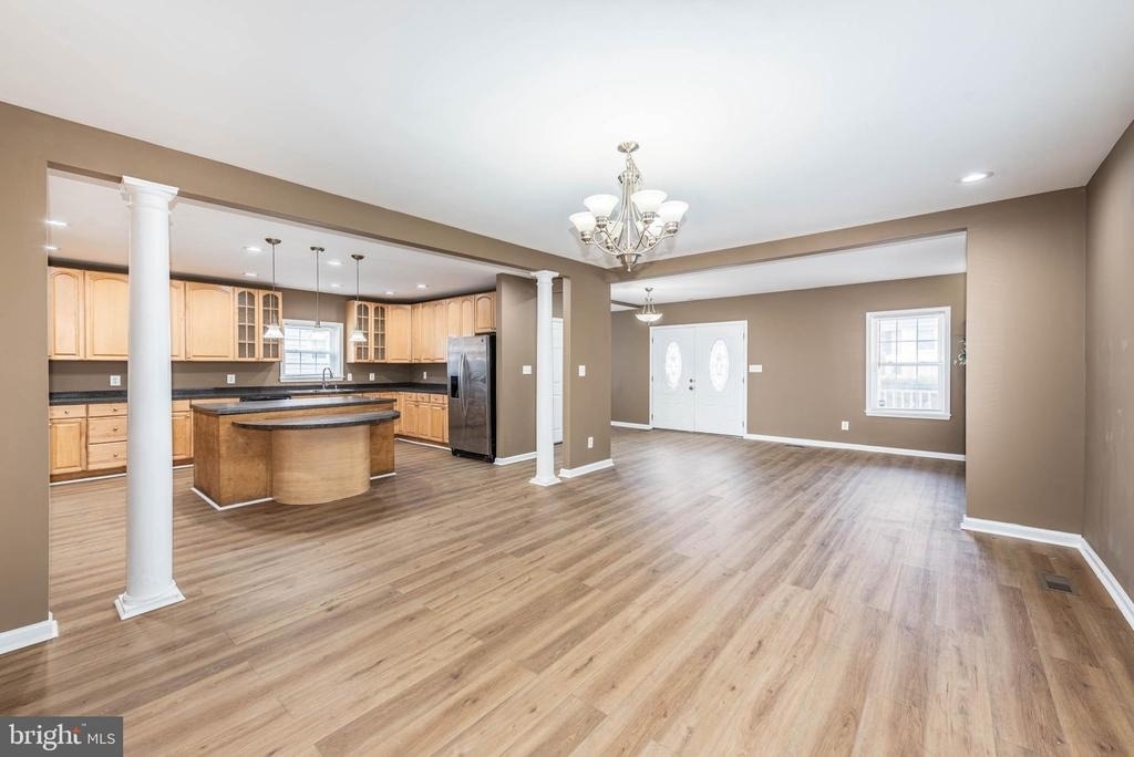 4021 Barrington Road - Photo 6