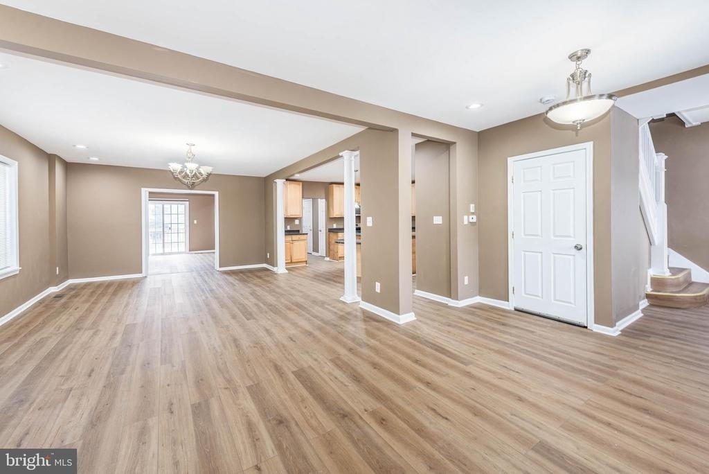 4021 Barrington Road - Photo 1