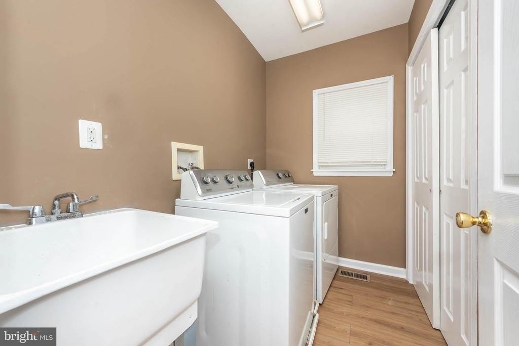 4021 Barrington Road - Photo 14