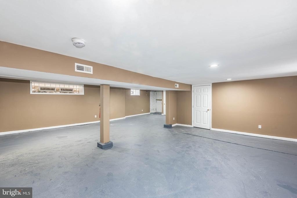 4021 Barrington Road - Photo 31