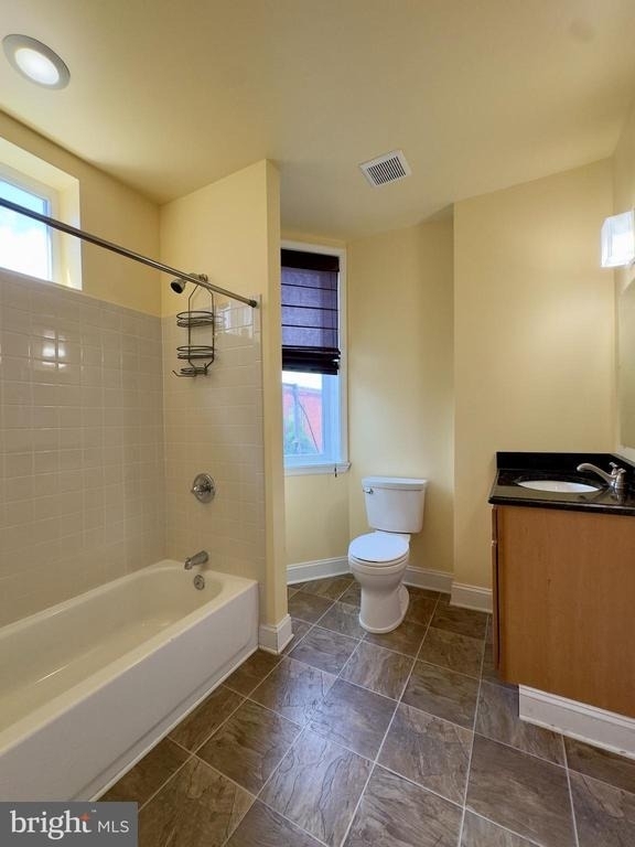 2210 N Charles Street - Photo 7