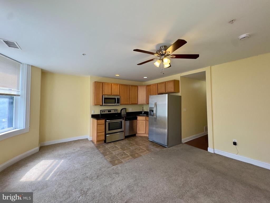 2210 N Charles Street - Photo 2