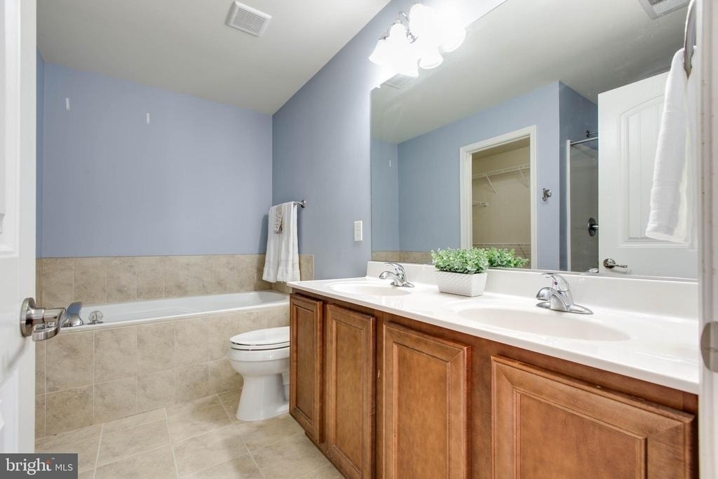 130 Pineview Avenue - Photo 17