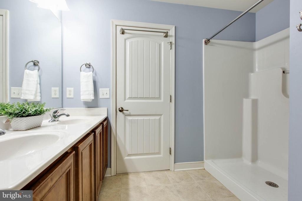 130 Pineview Avenue - Photo 18