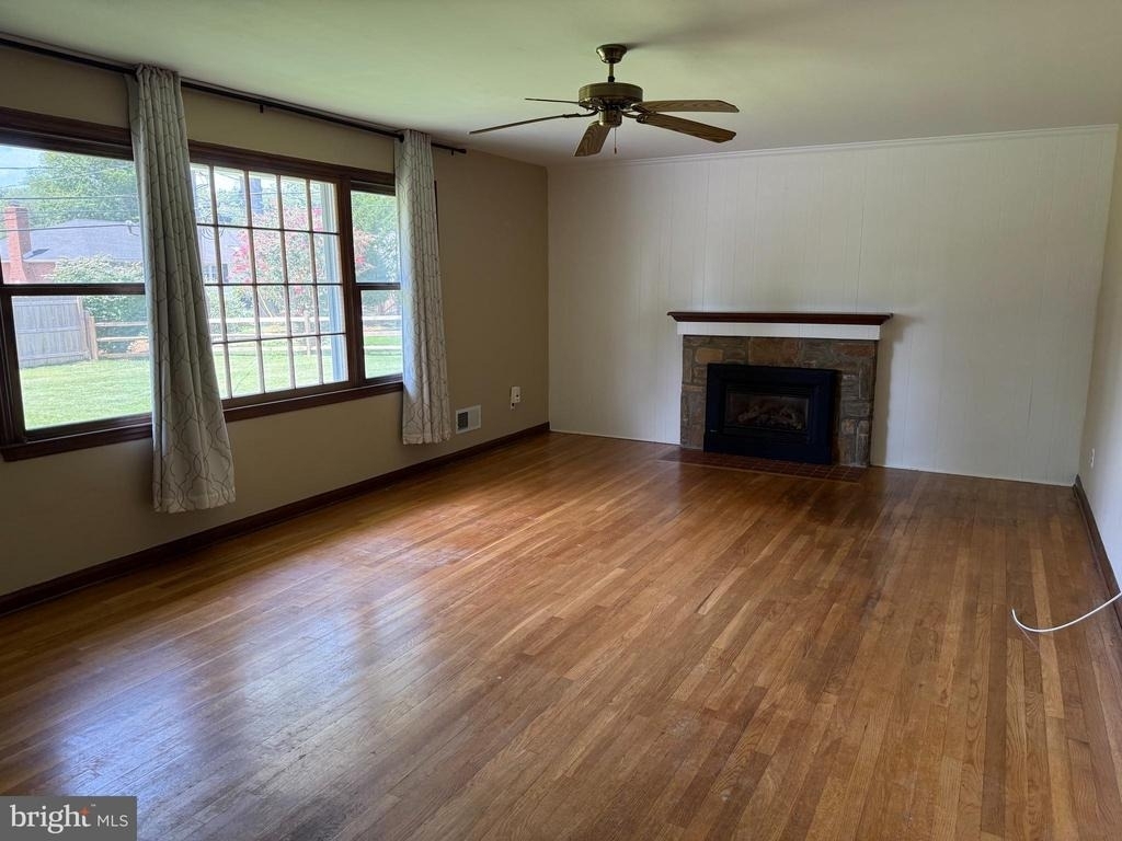 2412 Manet Road - Photo 6