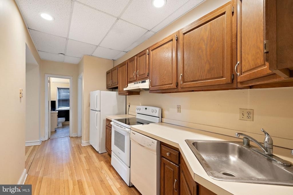 1401 Delaware Avenue - Photo 4