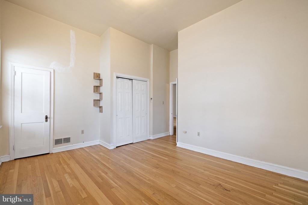 1401 Delaware Avenue - Photo 9