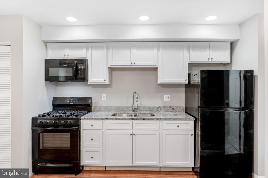834 19th Street Ne - Photo 3