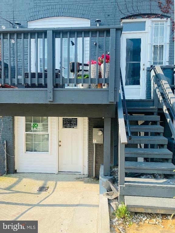 204 Ascot Place Ne - Photo 0