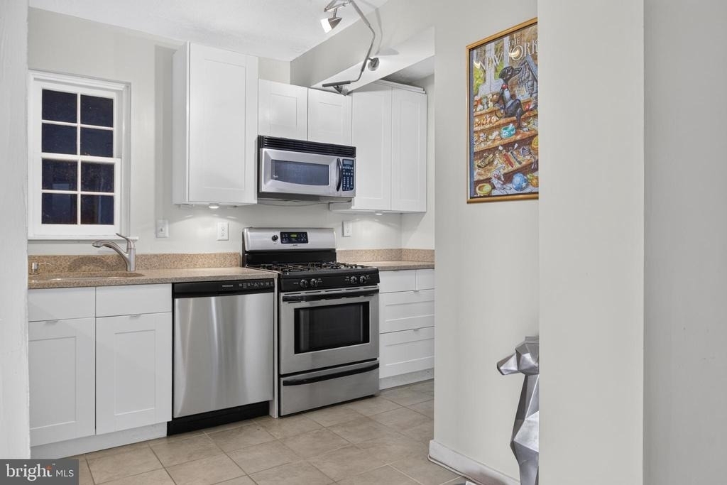 1245 4th Street Sw - Photo 9