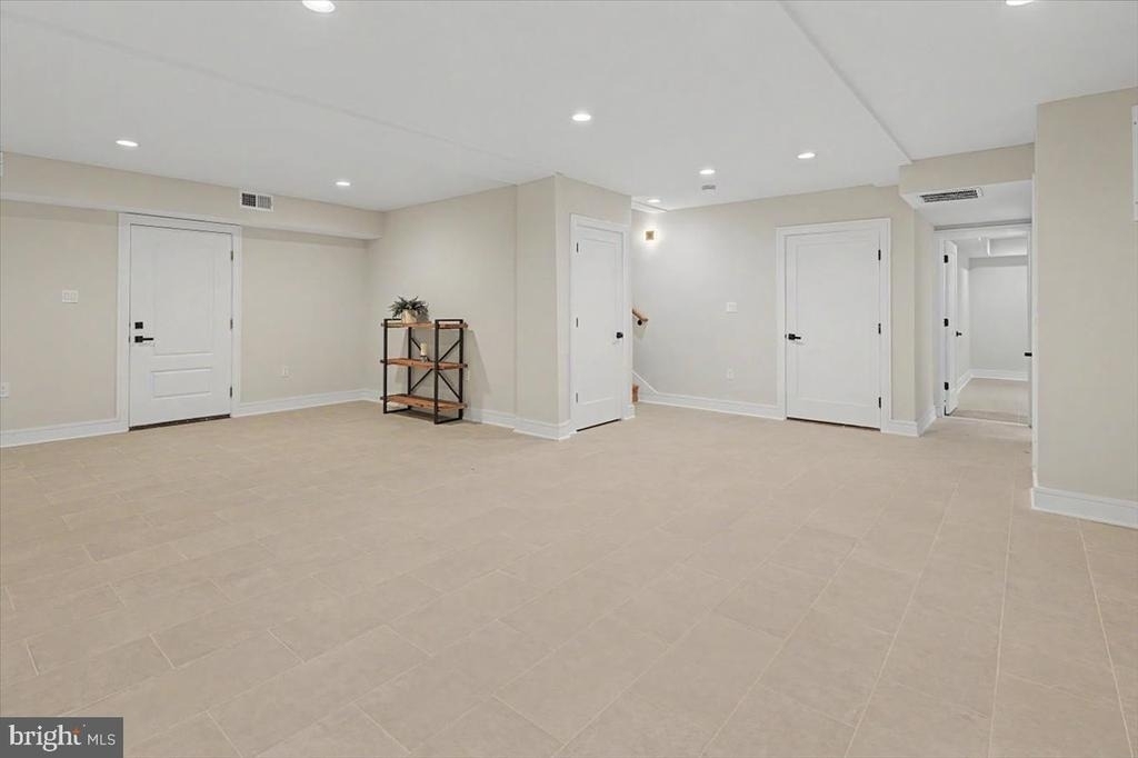 2902 Vista Street Ne - Photo 73