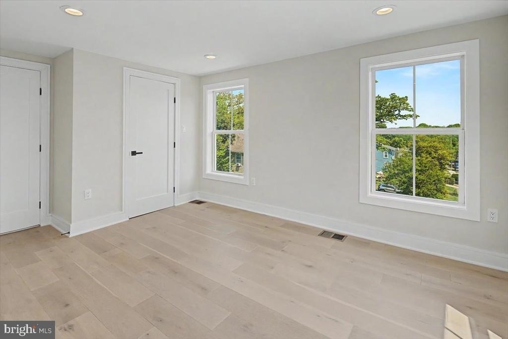 2902 Vista Street Ne - Photo 70