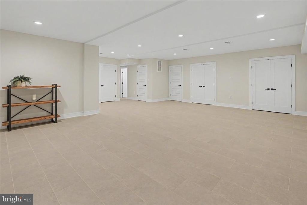 2902 Vista Street Ne - Photo 75
