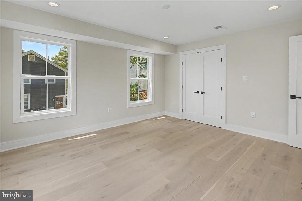 2902 Vista Street Ne - Photo 55