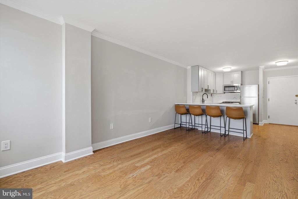 1301 20th Street Nw - Photo 4