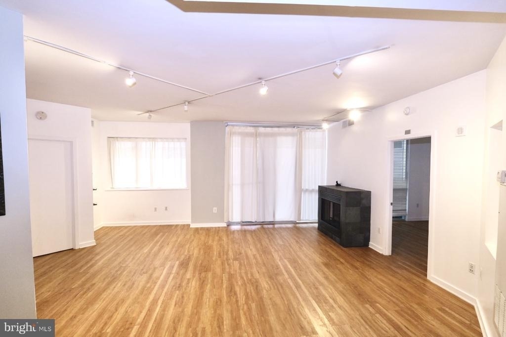 1300 13th Street Nw - Photo 2