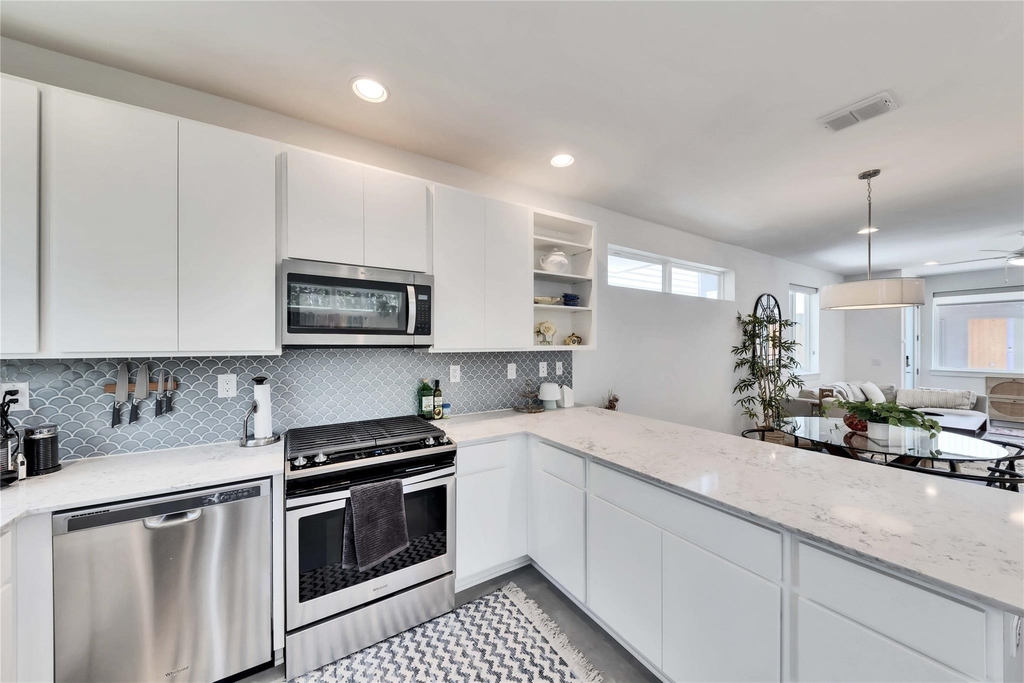 814 N Bluff Dr - Photo 11