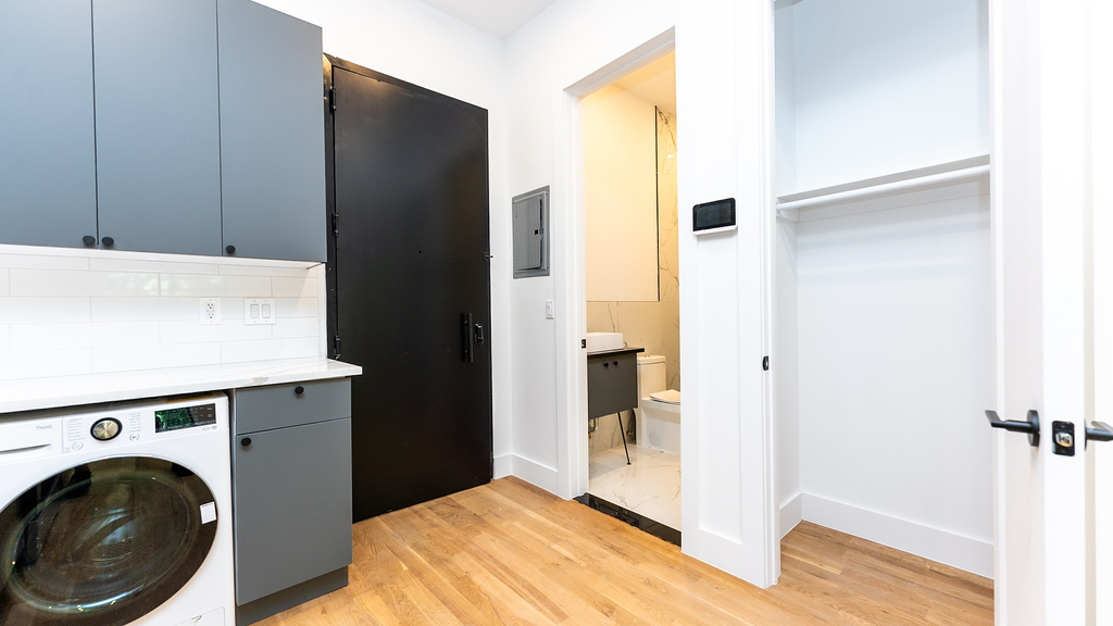 422 1/2 Gates Ave - Photo 7