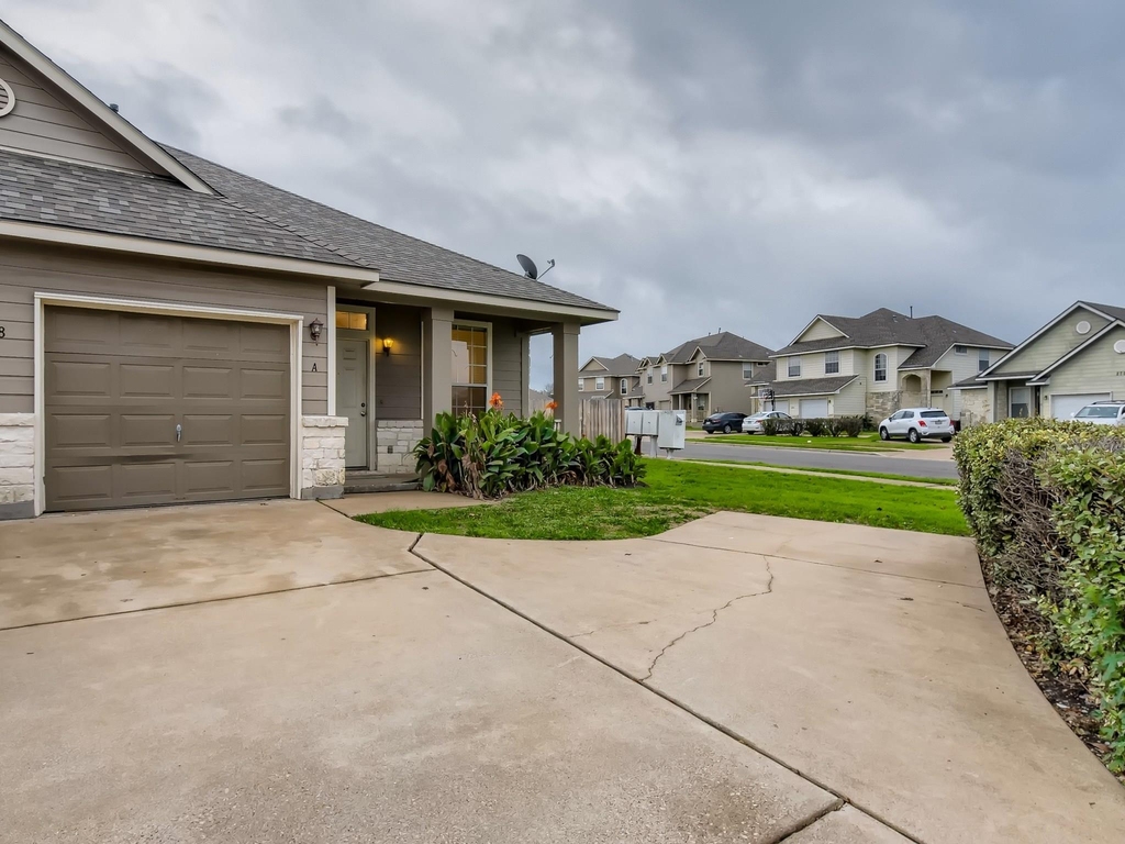 2858 Southampton Way - Photo 6