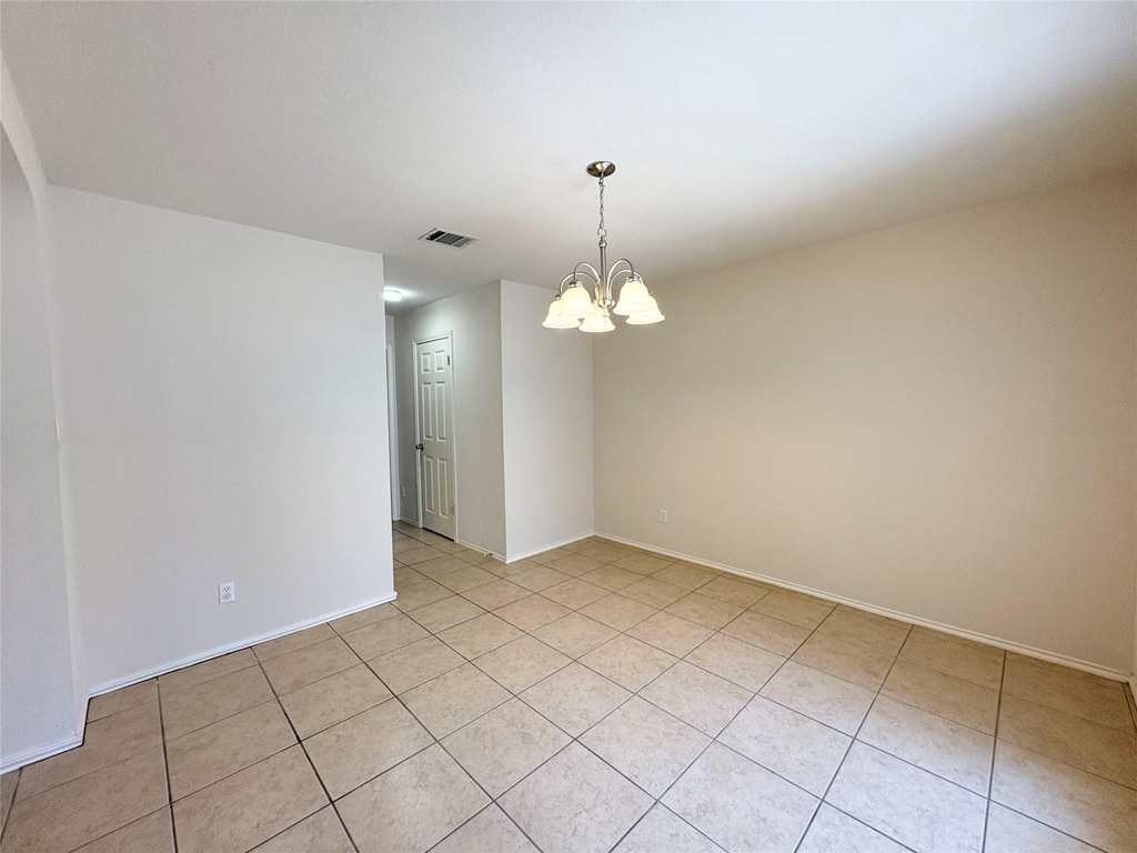 1101 Wood Creek Dr - Photo 6
