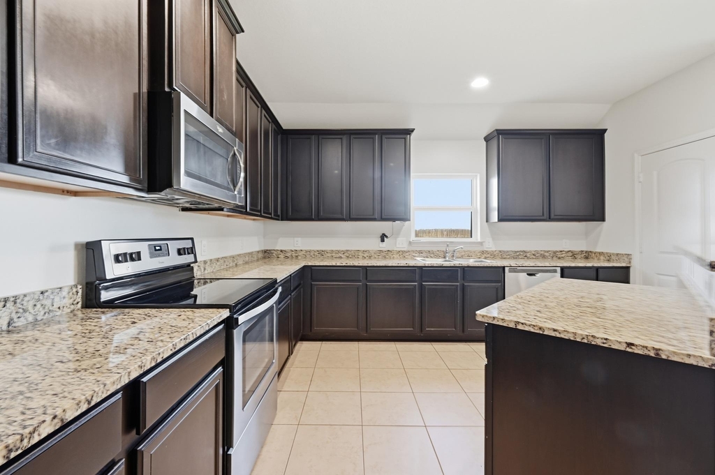 1216 Violet Ln - Photo 8