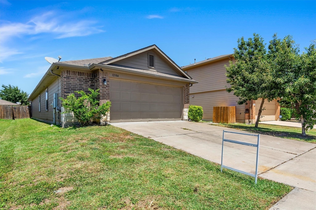 12304 Jamie Dr - Photo 1