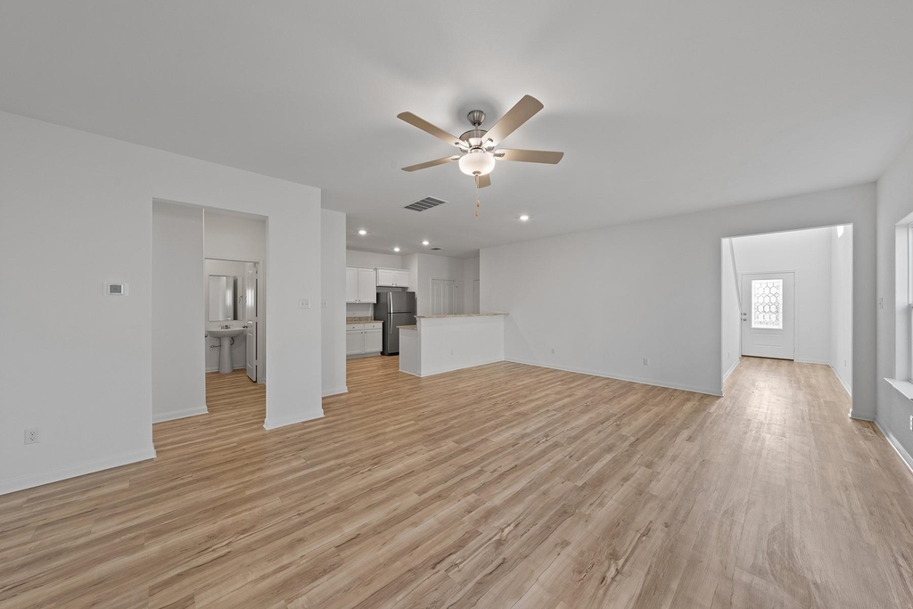 242 Myrtle Oak Dr - Photo 2