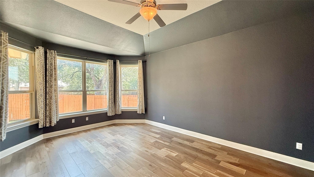 4400 Trinity Woods St - Photo 9