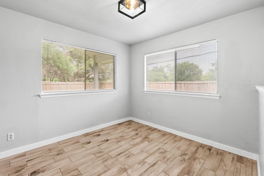 7505 Saint Amant Pl - Photo 9