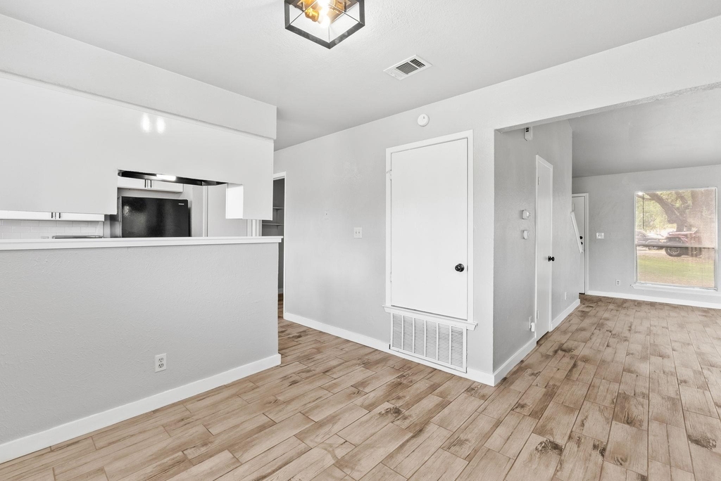 7505 Saint Amant Pl - Photo 7
