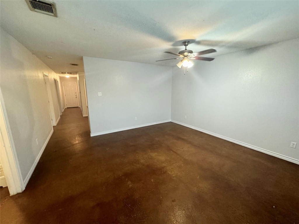 709 San Saba St - Photo 4