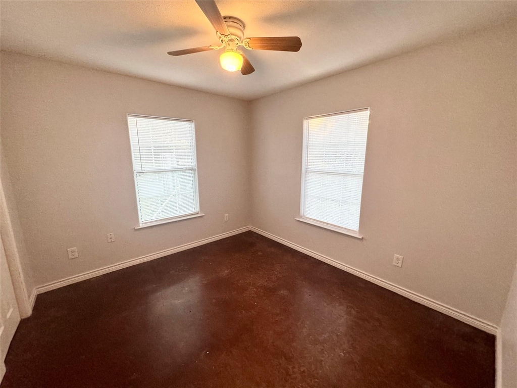709 San Saba St - Photo 12