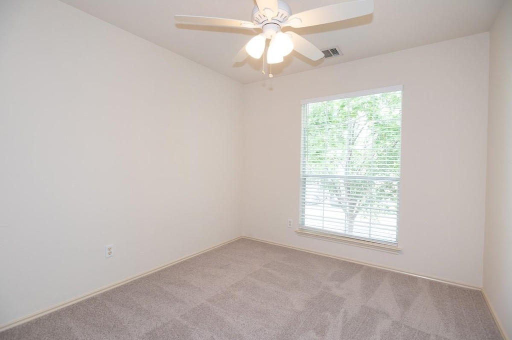 11615 James B Connolly Ln - Photo 13