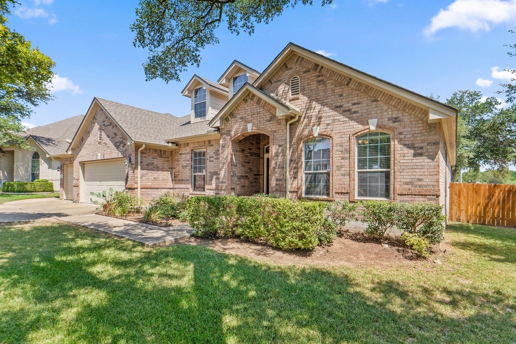 2909 Arbor Ct - Photo 1