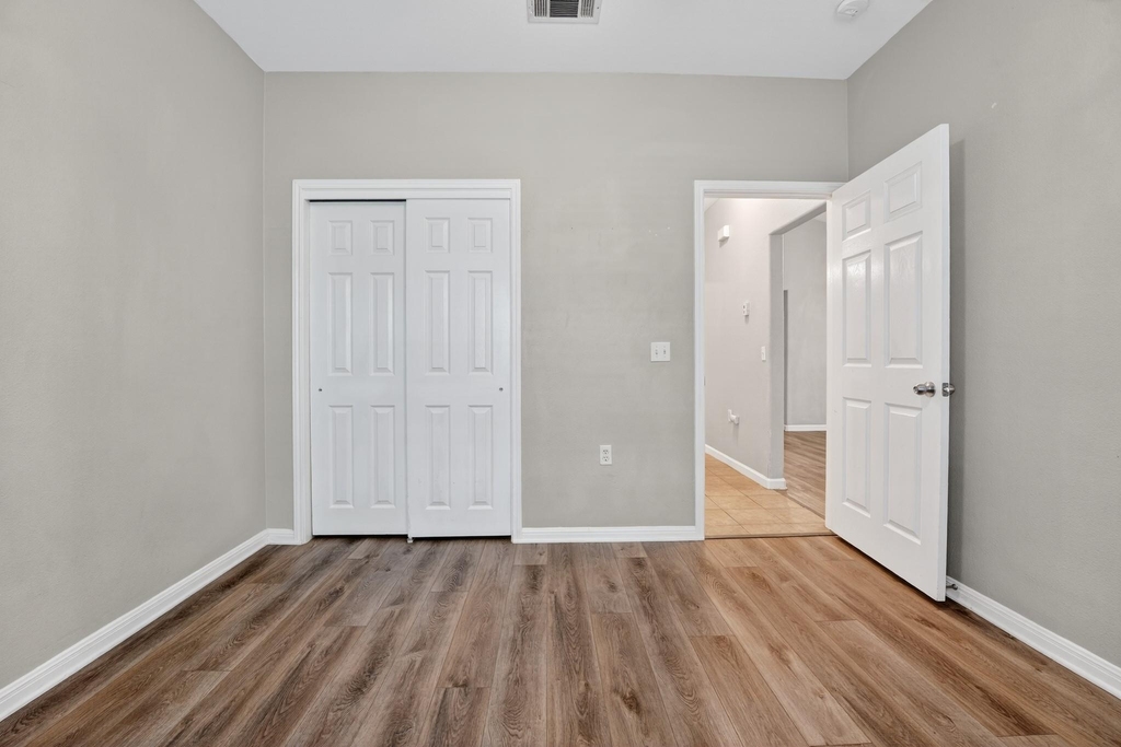 5625 Signal Point Pt - Photo 21