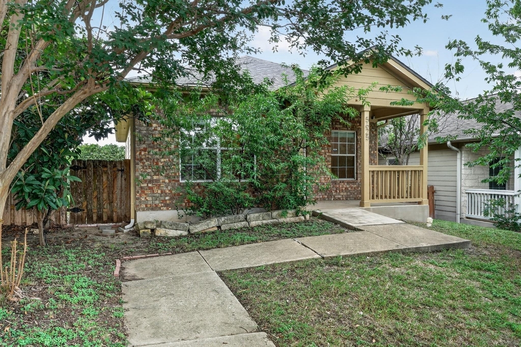 5625 Signal Point Pt - Photo 3
