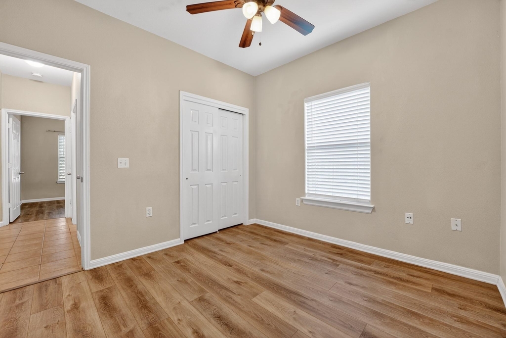 5625 Signal Point Pt - Photo 16