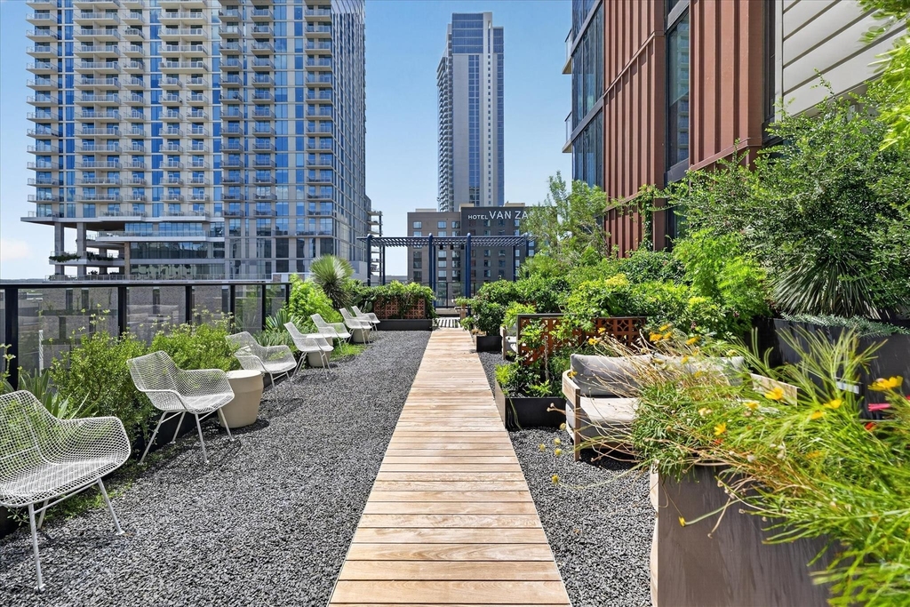 84 East Ave - Photo 10