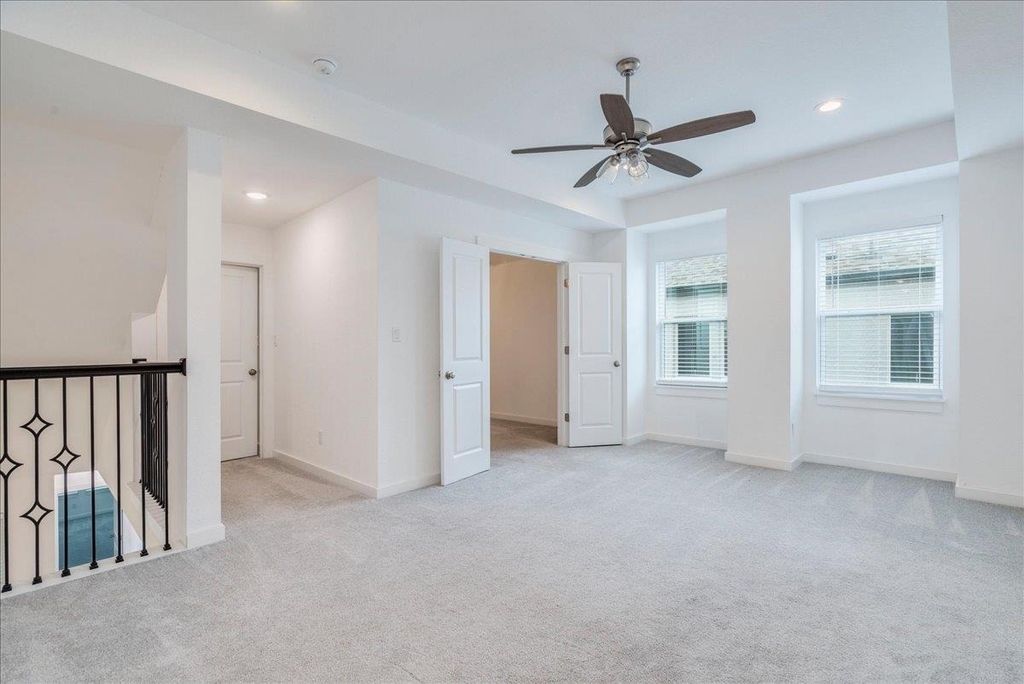 8008 Prairie Rye Dr - Photo 11