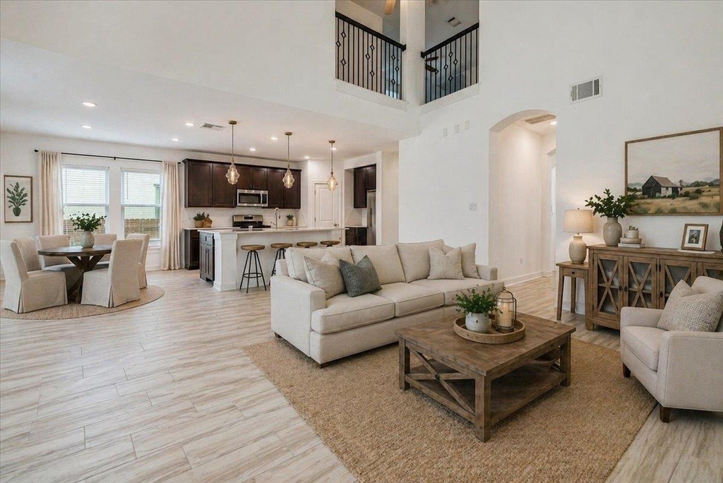 8008 Prairie Rye Dr - Photo 2