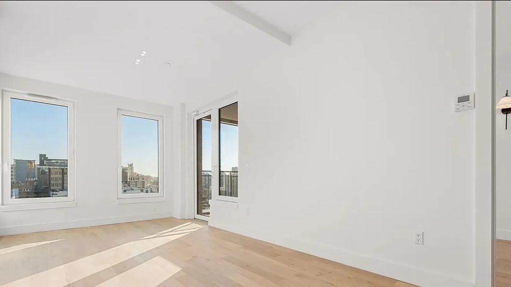 58 Vanderbilt Ave - Photo 11